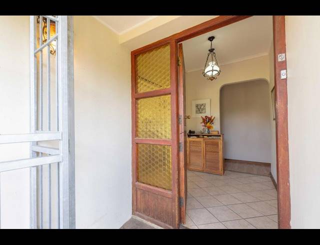 4 BEDROOM HOUSE FOR SALE IN OATLANDS NORTH